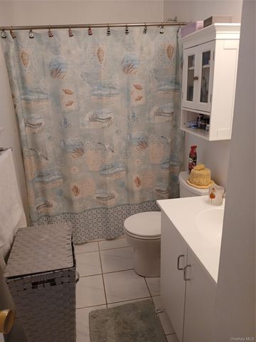 5127 Village Circle E, Manorville, NY 11949