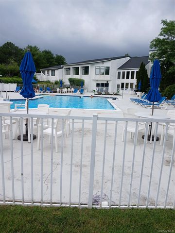 5127 Village Circle E, Manorville, NY 11949