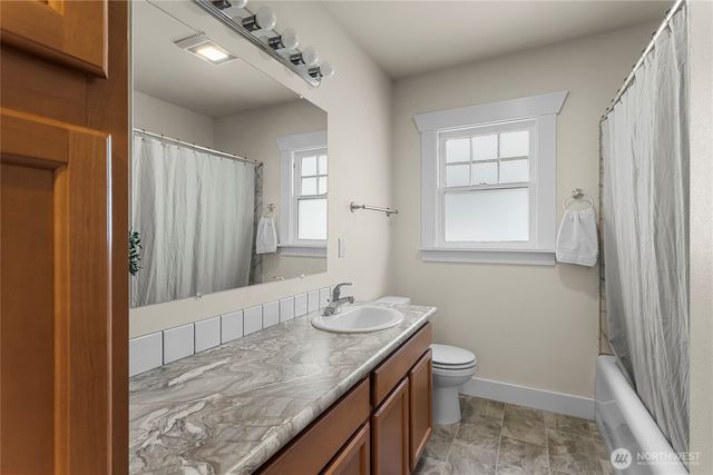 1216 S 4th Street, Tacoma, WA 98405