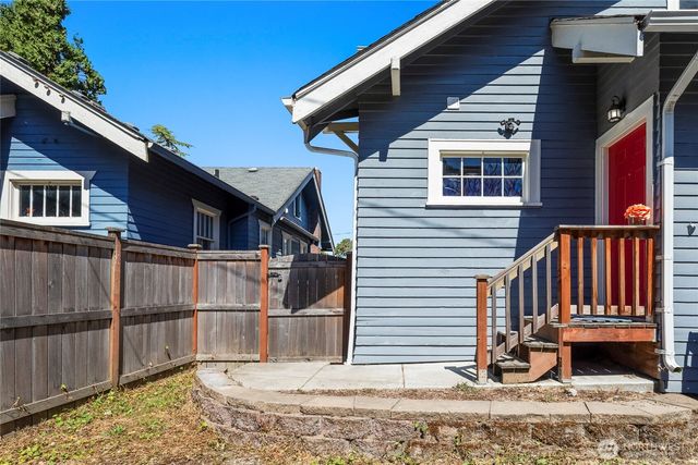 1216 S 4th Street, Tacoma, WA 98405