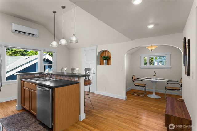 1216 S 4th Street, Tacoma, WA 98405