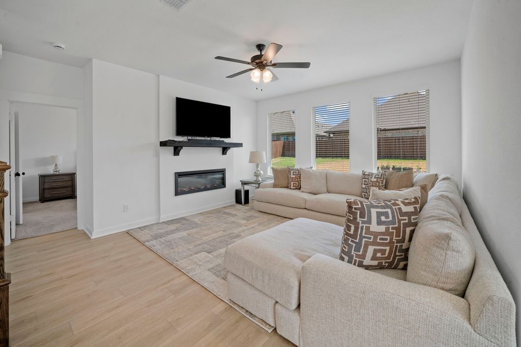412 Wabash Drive, Waxahachie, TX 75167 — photo 2