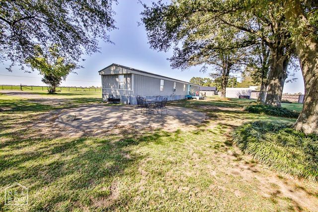 3934 N County Road 17, Leachville, AR 72438