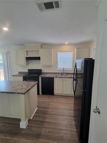 2435 MYER AVENUE, Leesburg, FL 34748