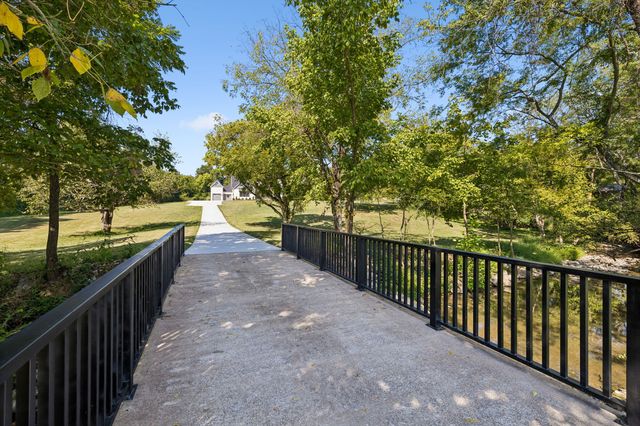 1709 Wilson Pike, Brentwood, TN 37027