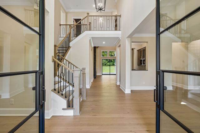 1709 Wilson Pike, Brentwood, TN 37027