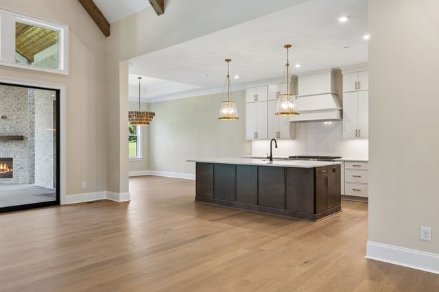 1709 Wilson Pike, Brentwood, TN 37027
