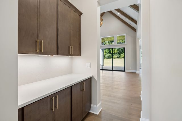 1709 Wilson Pike, Brentwood, TN 37027
