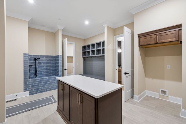 1709 Wilson Pike, Brentwood, TN 37027