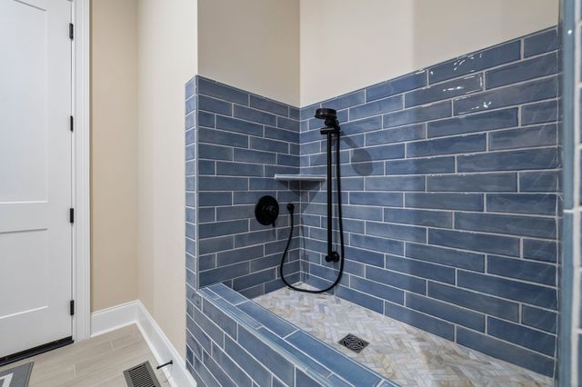 1709 Wilson Pike, Brentwood, TN 37027