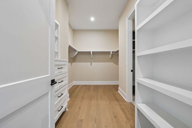 1709 Wilson Pike, Brentwood, TN 37027