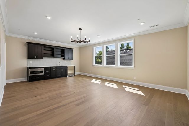 1709 Wilson Pike, Brentwood, TN 37027