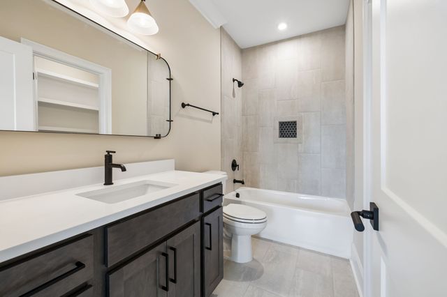 1709 Wilson Pike, Brentwood, TN 37027