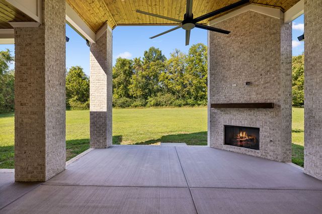 1709 Wilson Pike, Brentwood, TN 37027
