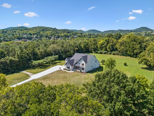 1709 Wilson Pike, Brentwood, TN 37027