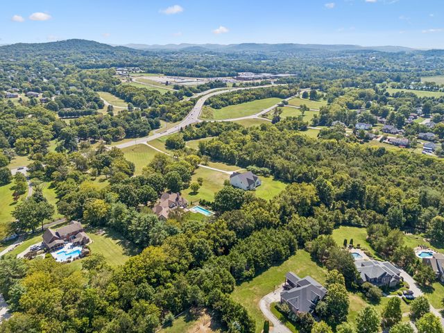 1709 Wilson Pike, Brentwood, TN 37027