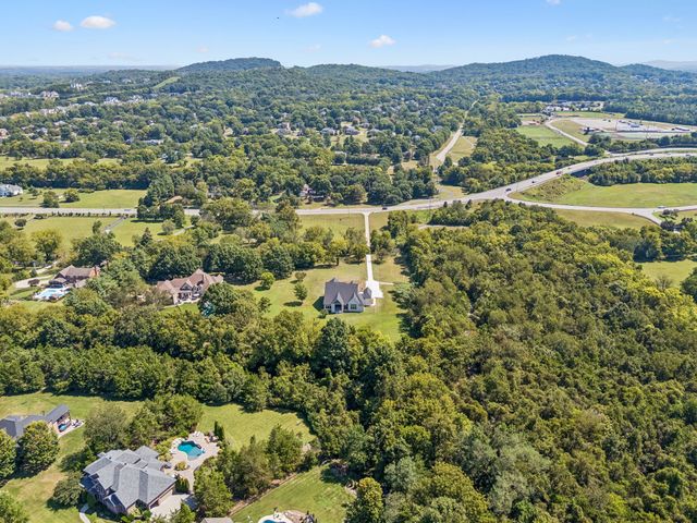 1709 Wilson Pike, Brentwood, TN 37027