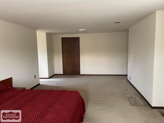 52401 Baker Road, Chesterfield Twp, MI 48047