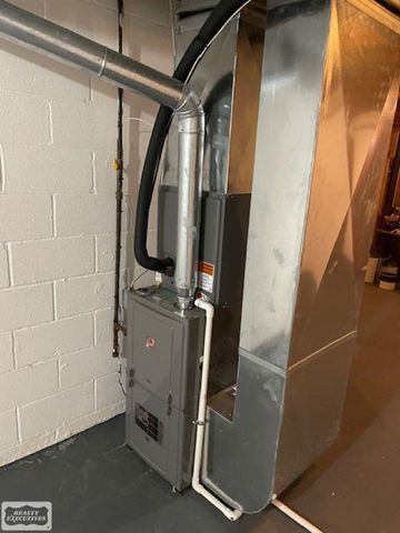 52401 Baker Road, Chesterfield Twp, MI 48047