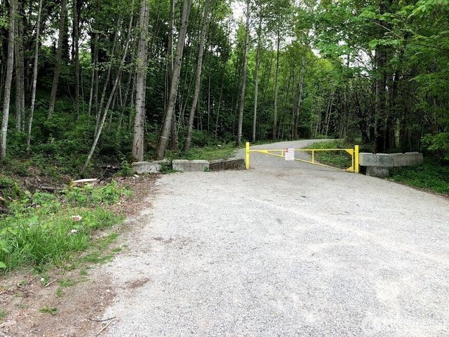 10043 SE Carr Road, Renton, WA 98055