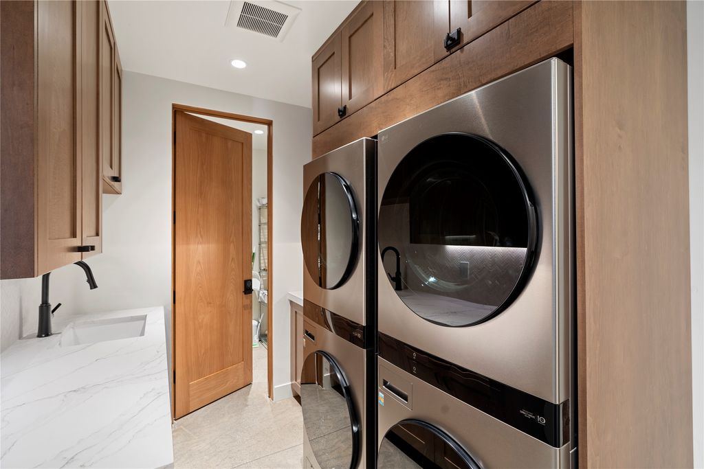 1500 W Lakeshore Drive, Whitefish, MT 59937 photo 57