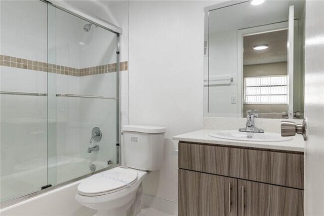401 NW 34 Street 87-101, Pompano Beach, FL 33064