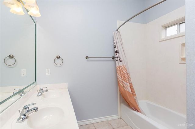 708 S Excalibur Street, Edinburg, TX 78539