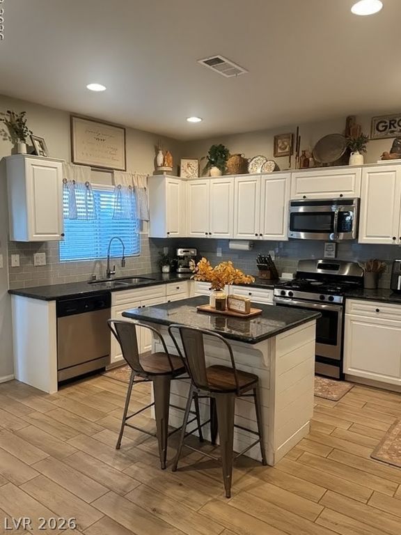 7950 Blue Lake Peak Street, Las Vegas, NV 89166 — photo 4