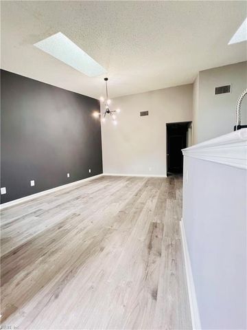 1416 Dighton CT, Virginia Beach, VA 23464