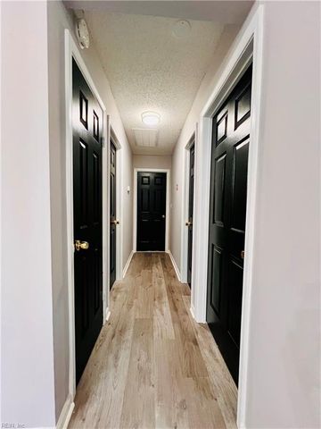 1416 Dighton CT, Virginia Beach, VA 23464