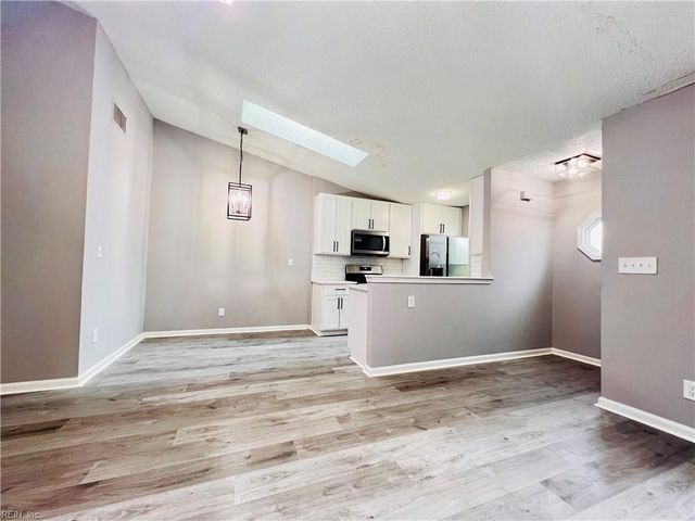 1416 Dighton CT, Virginia Beach, VA 23464