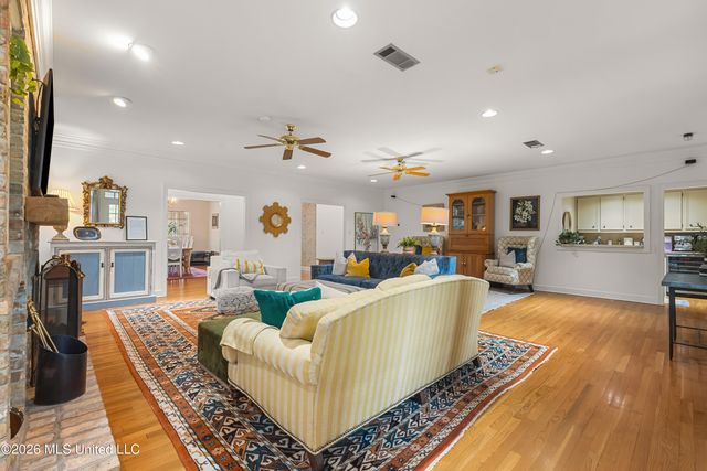 113 Bedford Road, Hattiesburg, MS 39402