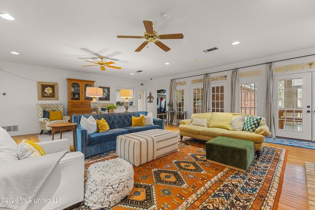 113 Bedford Road, Hattiesburg, MS 39402