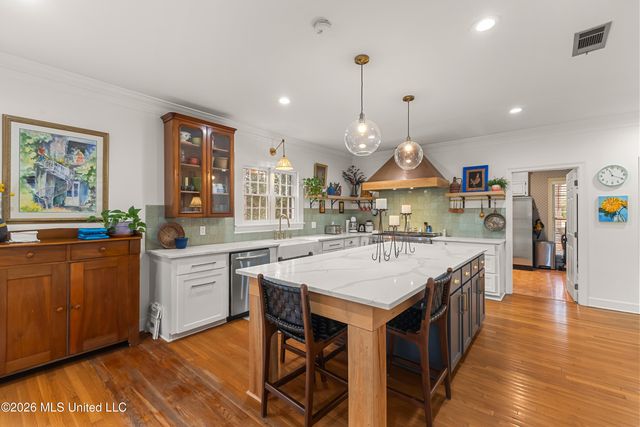 113 Bedford Road, Hattiesburg, MS 39402