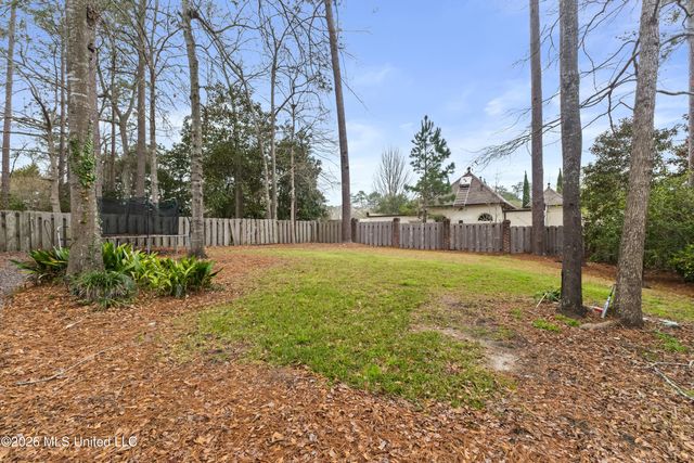 113 Bedford Road, Hattiesburg, MS 39402