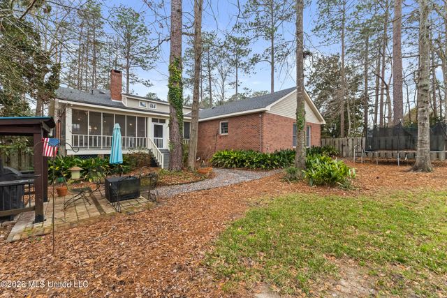 113 Bedford Road, Hattiesburg, MS 39402