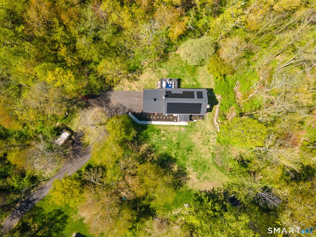 225 Bethmour Road, Bethany, CT 06524