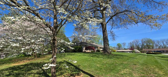 3101 Trinity Road, Lexington, KY 40503