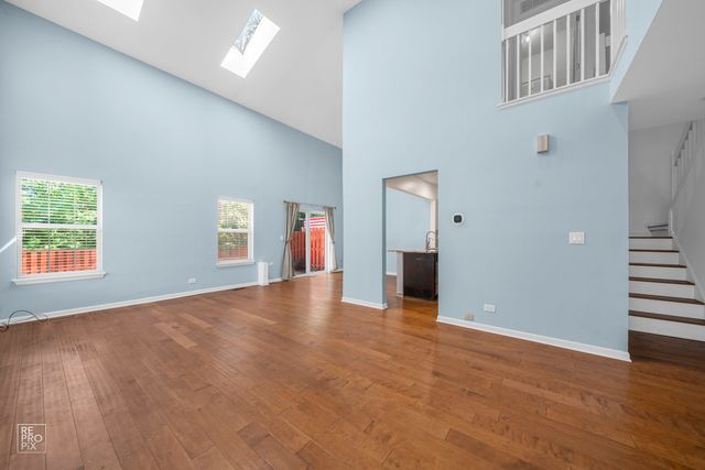 1724 Leeds Court, Mundelein, IL 60060