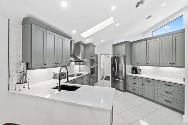 11517 Victoria Drive, Boynton Beach, FL 33437