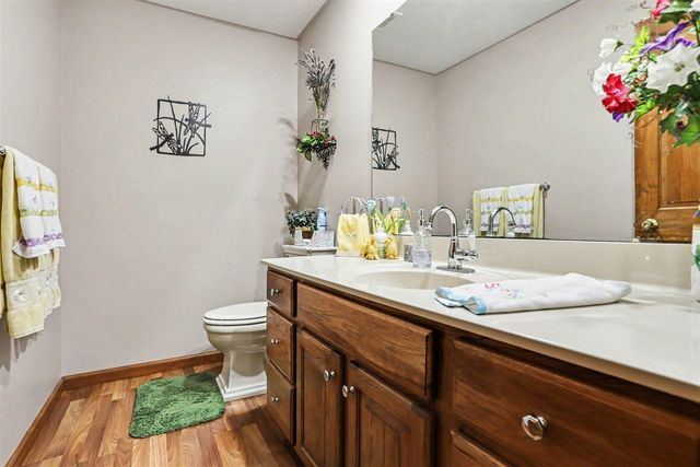 17704 Moorepark Road, Three Rivers, MI 49093