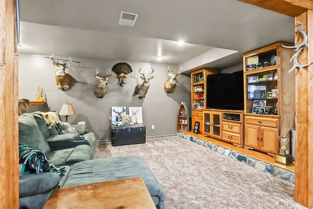 17704 Moorepark Road, Three Rivers, MI 49093