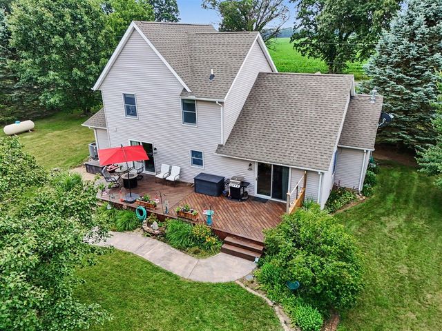 17704 Moorepark Road, Three Rivers, MI 49093