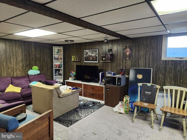 1692 GISH RD, Manheim, PA 17545