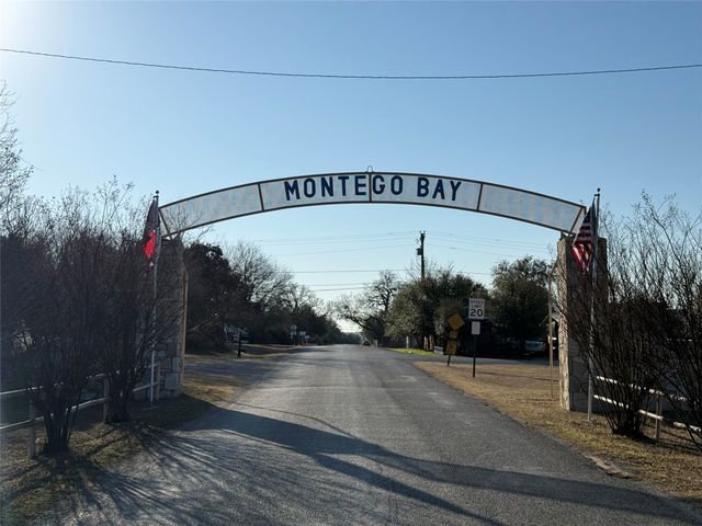 3905 Montgomery Drive, Granbury, TX 76049