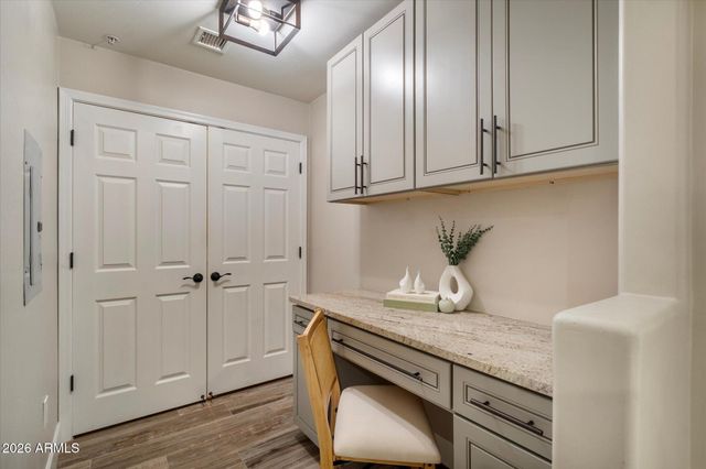 5350 E DEER VALLEY Drive 1250, Phoenix, AZ 85054