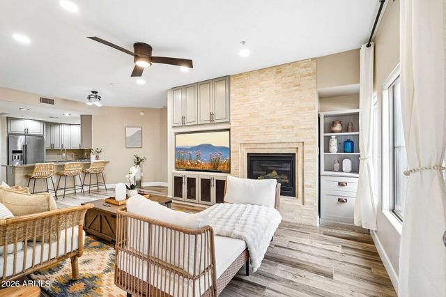 5350 E DEER VALLEY Drive 1250, Phoenix, AZ 85054