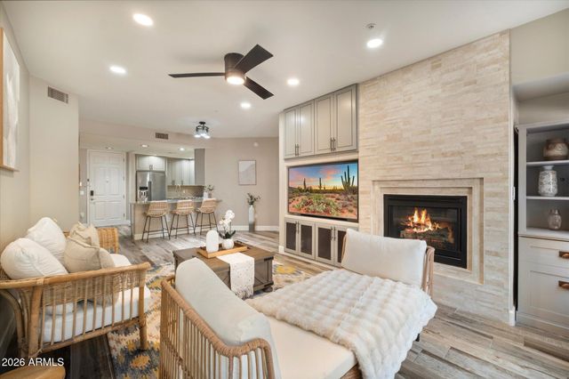 5350 E DEER VALLEY Drive 1250, Phoenix, AZ 85054