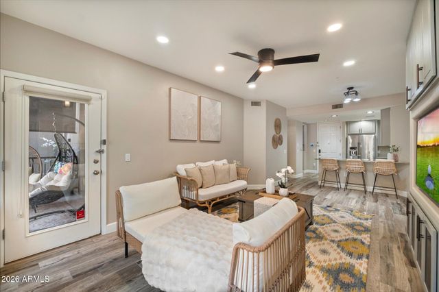 5350 E DEER VALLEY Drive 1250, Phoenix, AZ 85054