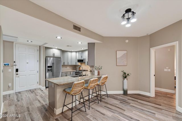 5350 E DEER VALLEY Drive 1250, Phoenix, AZ 85054